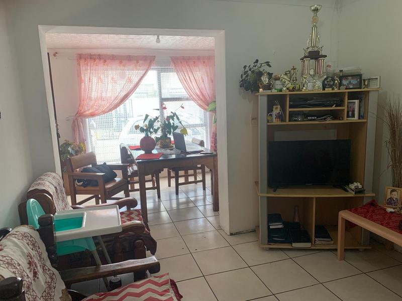 3 Bedroom Property for Sale in Rocklands Western Cape
